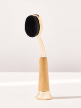 concealer paddle brush